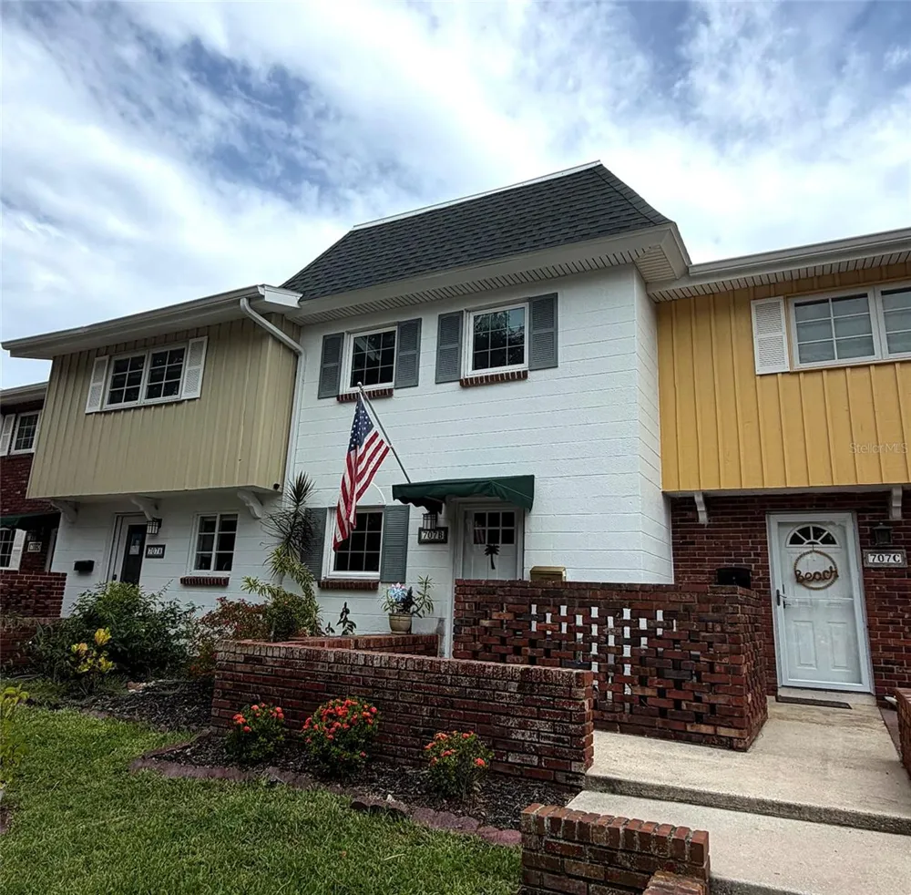 707 W VENICE AVENUE #707B Venice, FL 34285