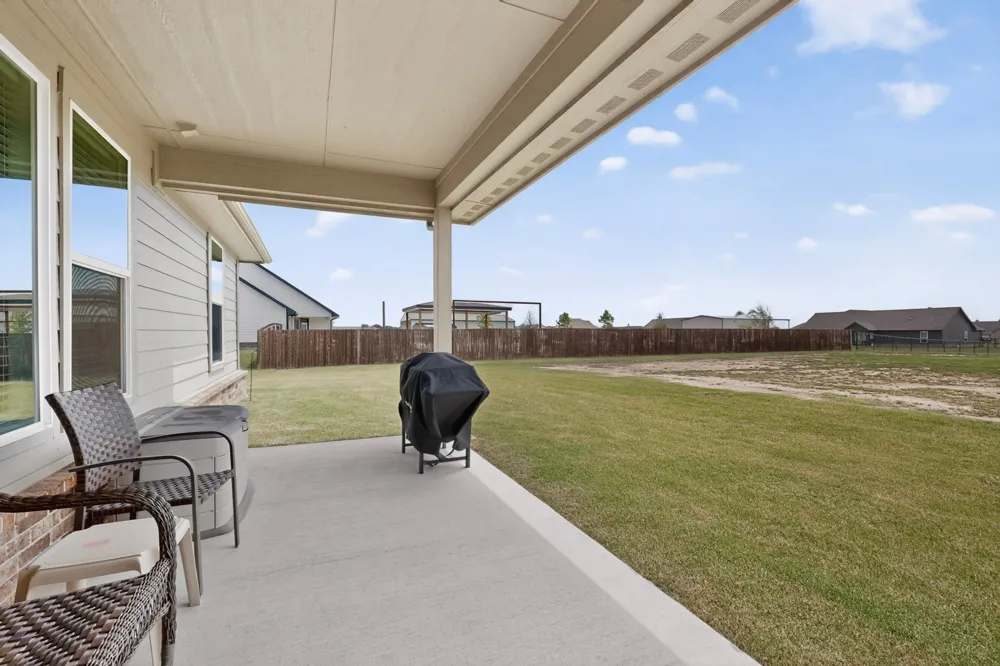 2721 Burr Oak Road Oak Ridge, TX 75161