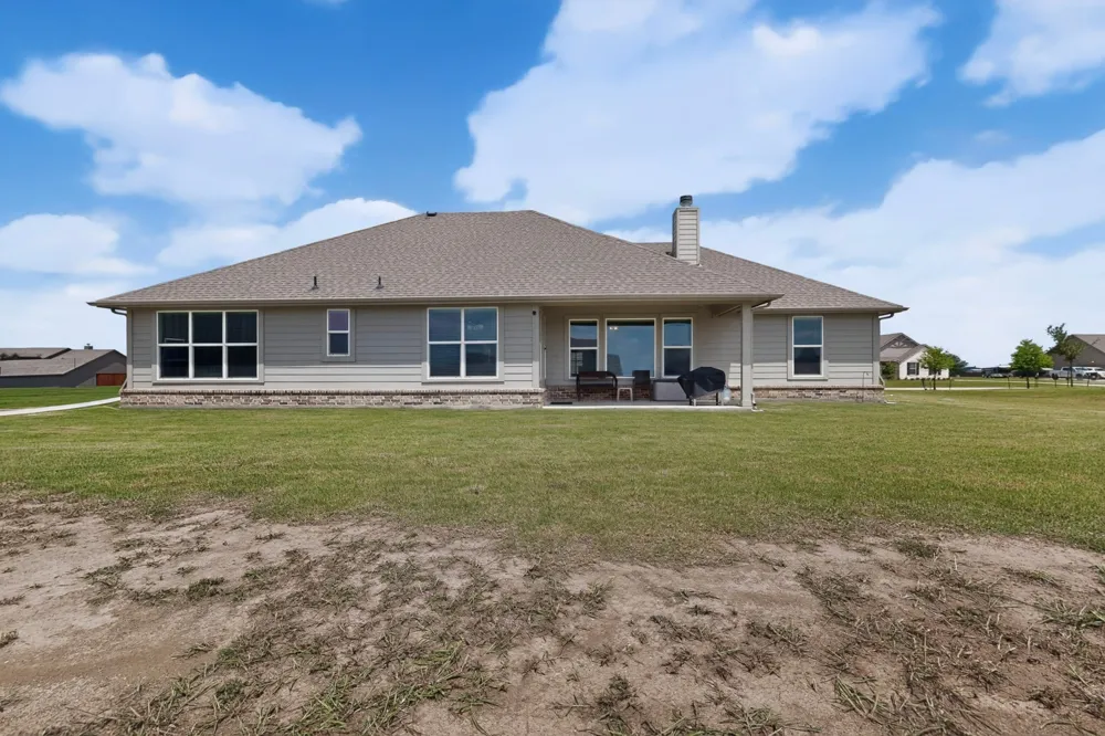 2721 Burr Oak Road Oak Ridge, TX 75161