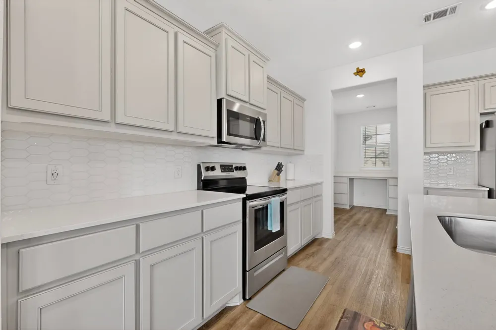 2721 Burr Oak Road Oak Ridge, TX 75161