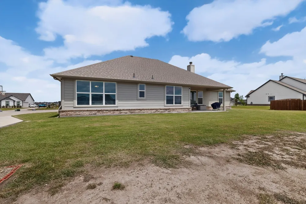 2721 Burr Oak Road Oak Ridge, TX 75161