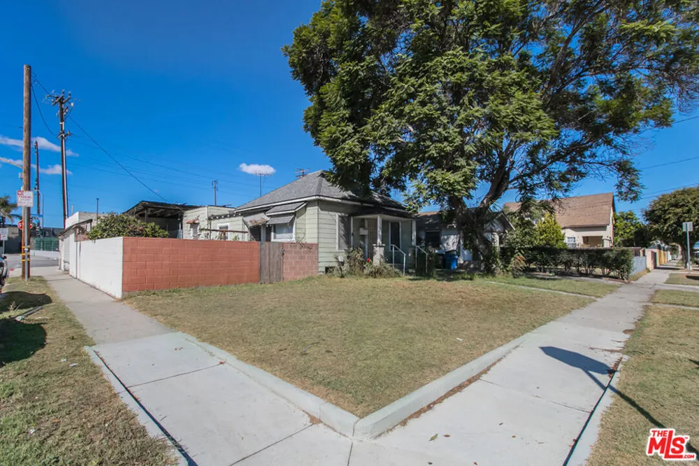 6541 Regent Street Huntington Park, CA 90255