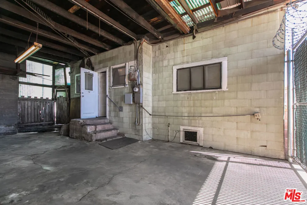 6541 Regent Street Huntington Park, CA 90255