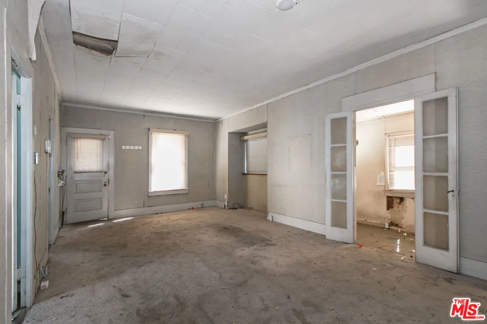 6541 Regent Street Huntington Park, CA 90255