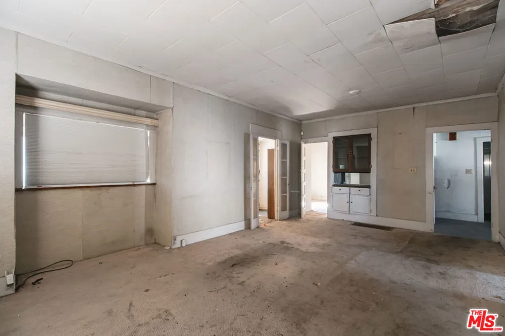 6541 Regent Street Huntington Park, CA 90255