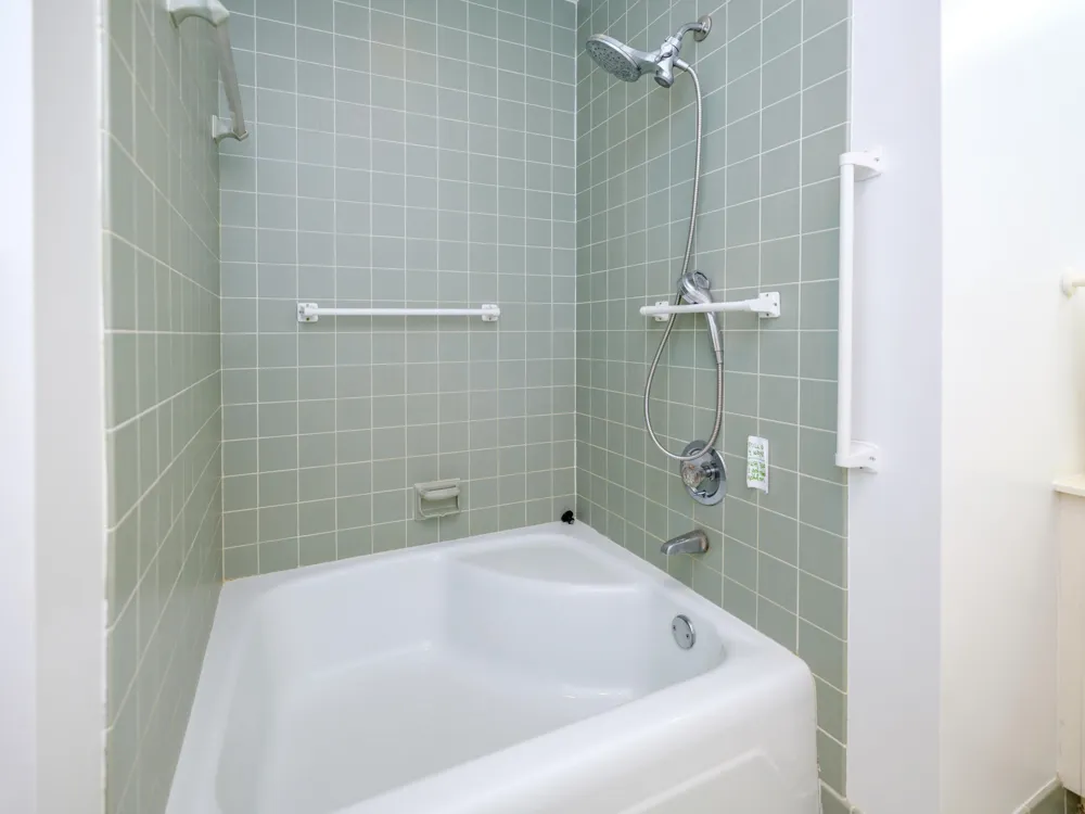 4040 Greenleaf Circle #409 Kalamazoo, MI 49008