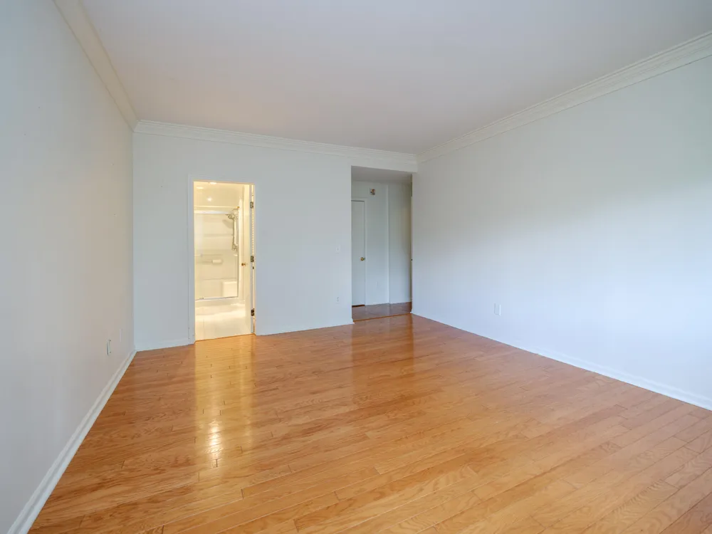 4040 Greenleaf Circle #409 Kalamazoo, MI 49008