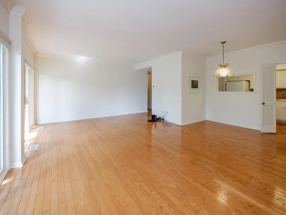 4040 Greenleaf Circle #409 Kalamazoo, MI 49008
