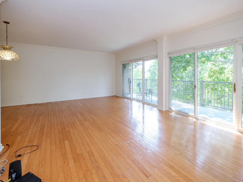 4040 Greenleaf Circle #409 Kalamazoo, MI 49008