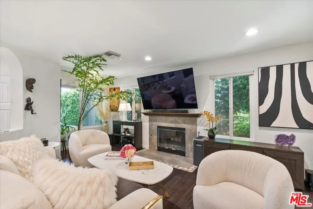 12834 Landale Street Studio City, CA 91604
