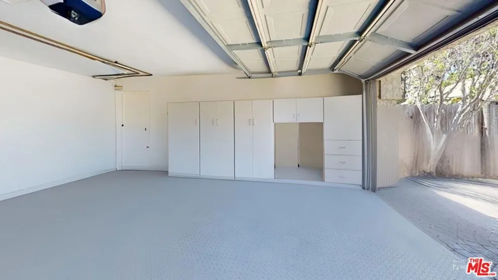 12834 Landale Street Studio City, CA 91604