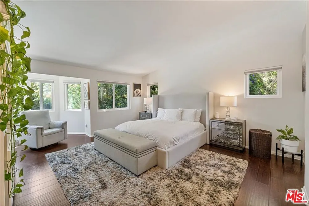 12834 Landale Street Studio City, CA 91604