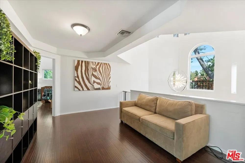 12834 Landale Street Studio City, CA 91604
