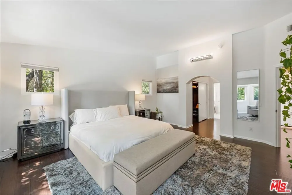 12834 Landale Street Studio City, CA 91604