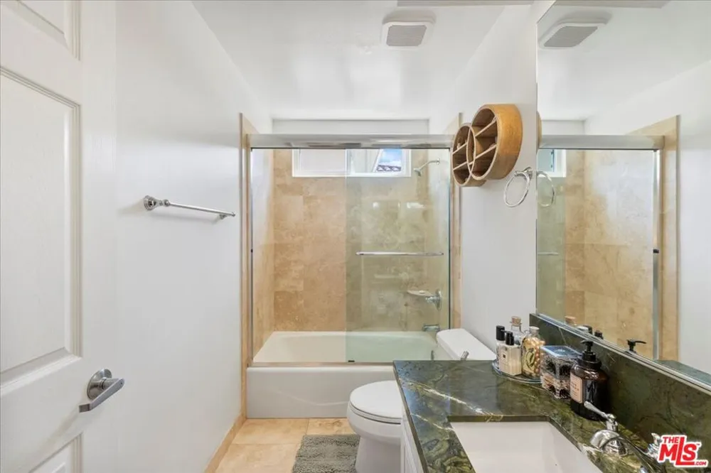 12834 Landale Street Studio City, CA 91604