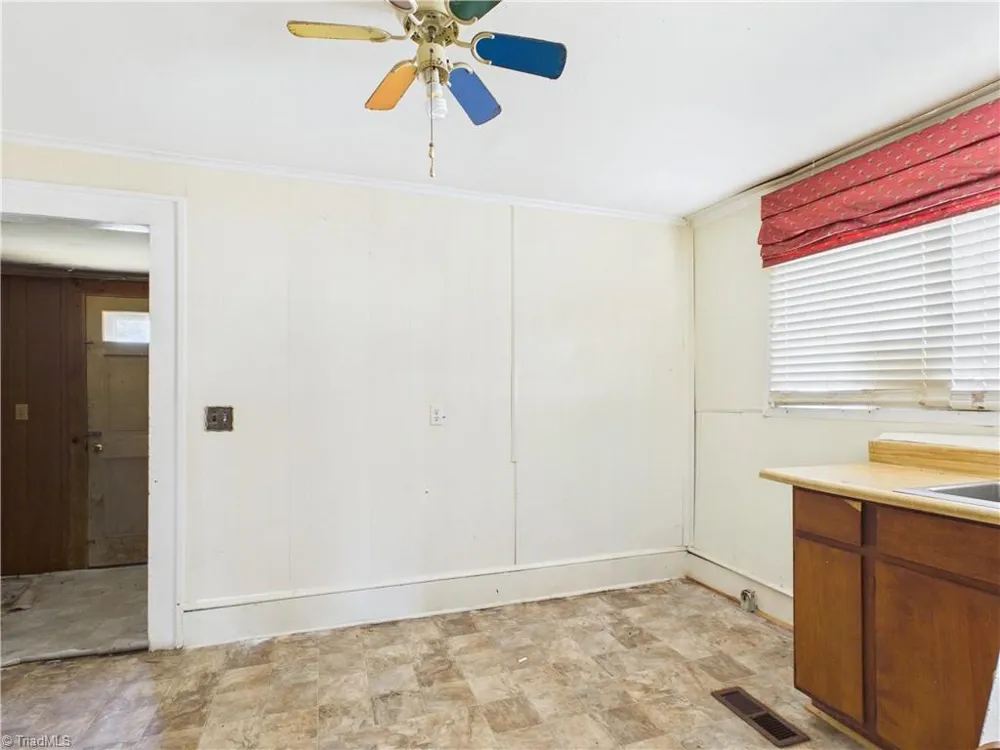 1004 Unity Street Thomasville, NC 27360