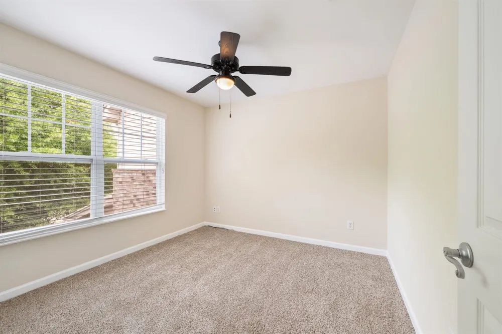 7827 Kemberton Dr W Nolensville, TN 37135
