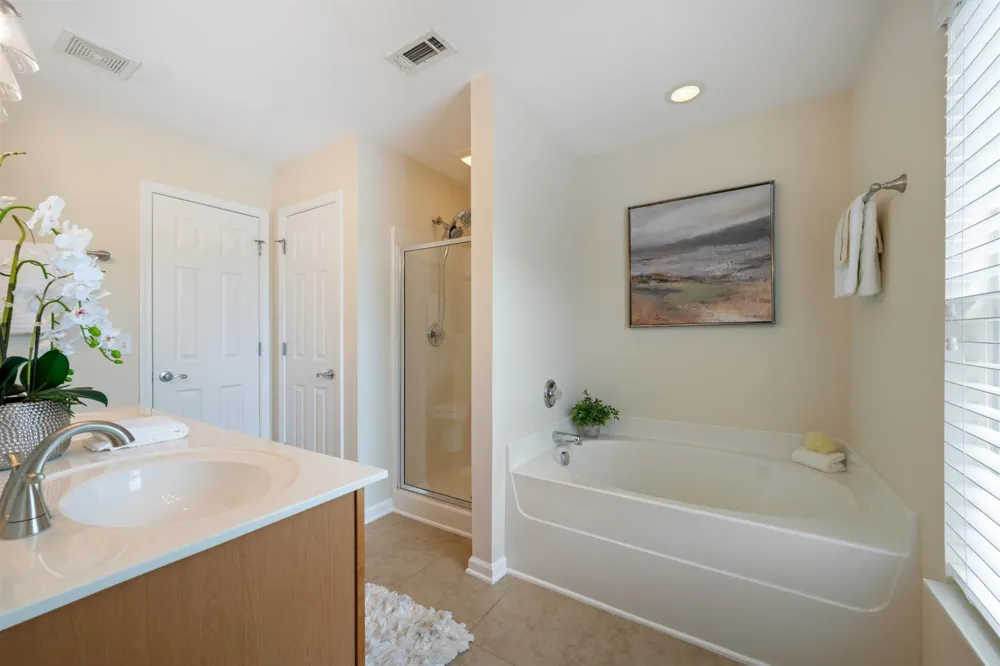 7827 Kemberton Dr W Nolensville, TN 37135