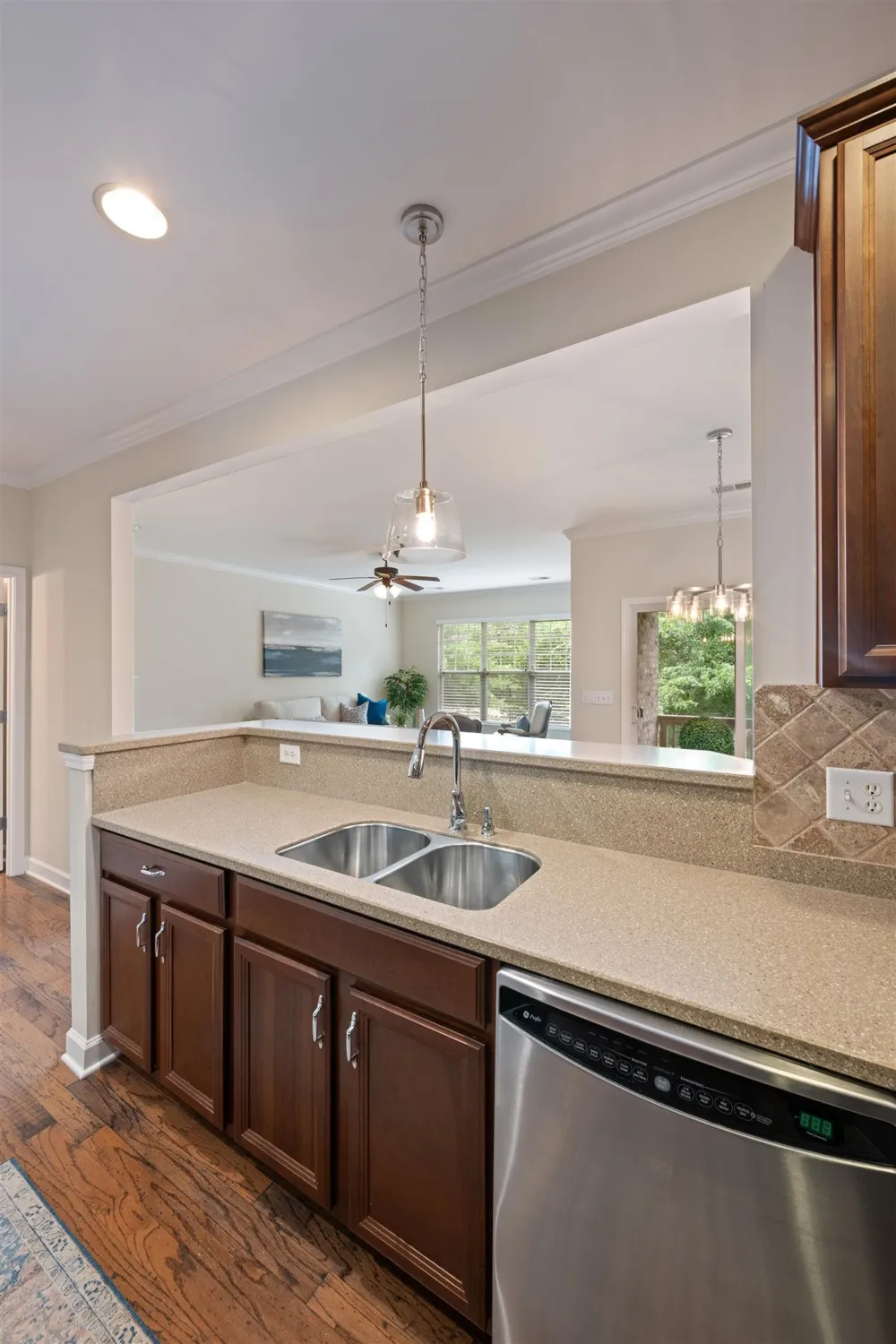 7827 Kemberton Dr W Nolensville, TN 37135