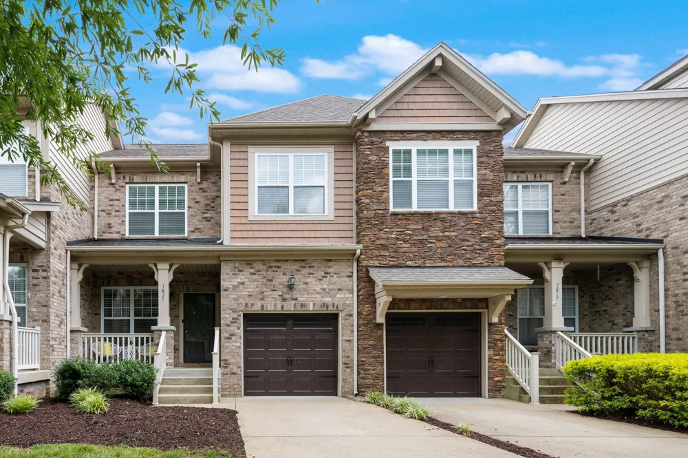 7827 Kemberton Dr W Nolensville, TN 37135