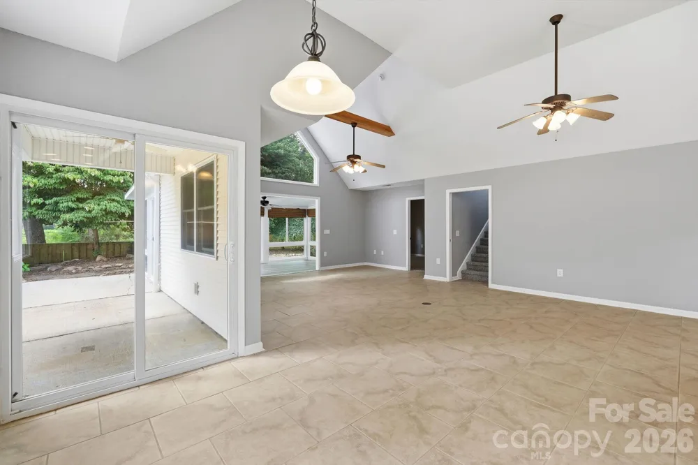 45 Beekeeper Trail Swannanoa, NC 28778
