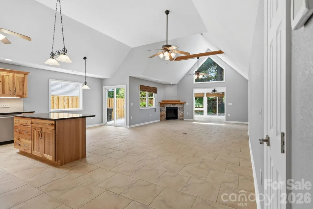 45 Beekeeper Trail Swannanoa, NC 28778