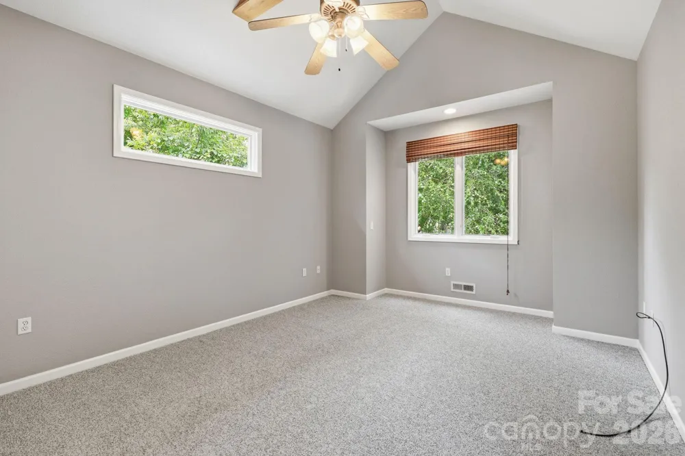 45 Beekeeper Trail Swannanoa, NC 28778