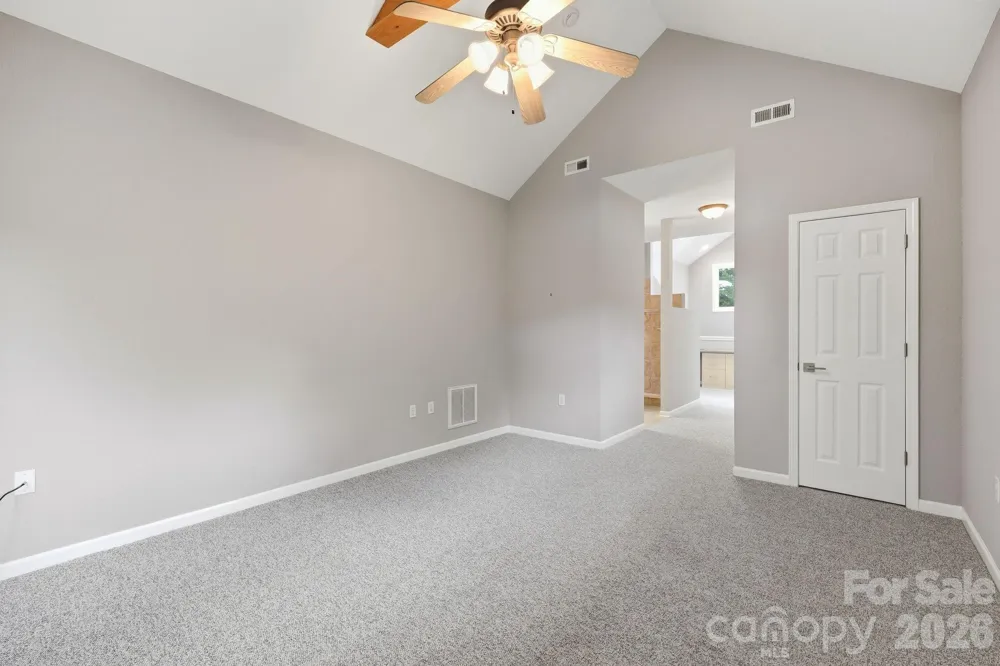 45 Beekeeper Trail Swannanoa, NC 28778