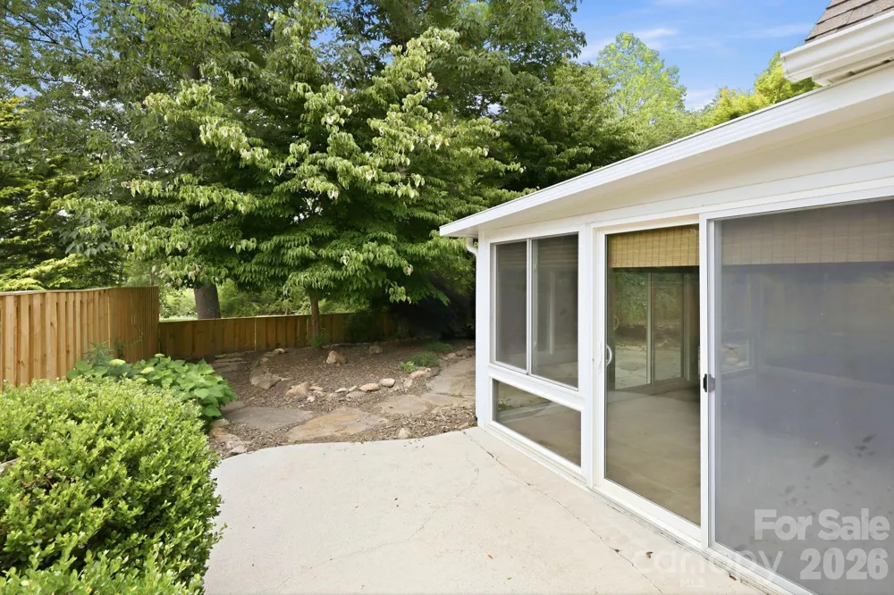45 Beekeeper Trail Swannanoa, NC 28778