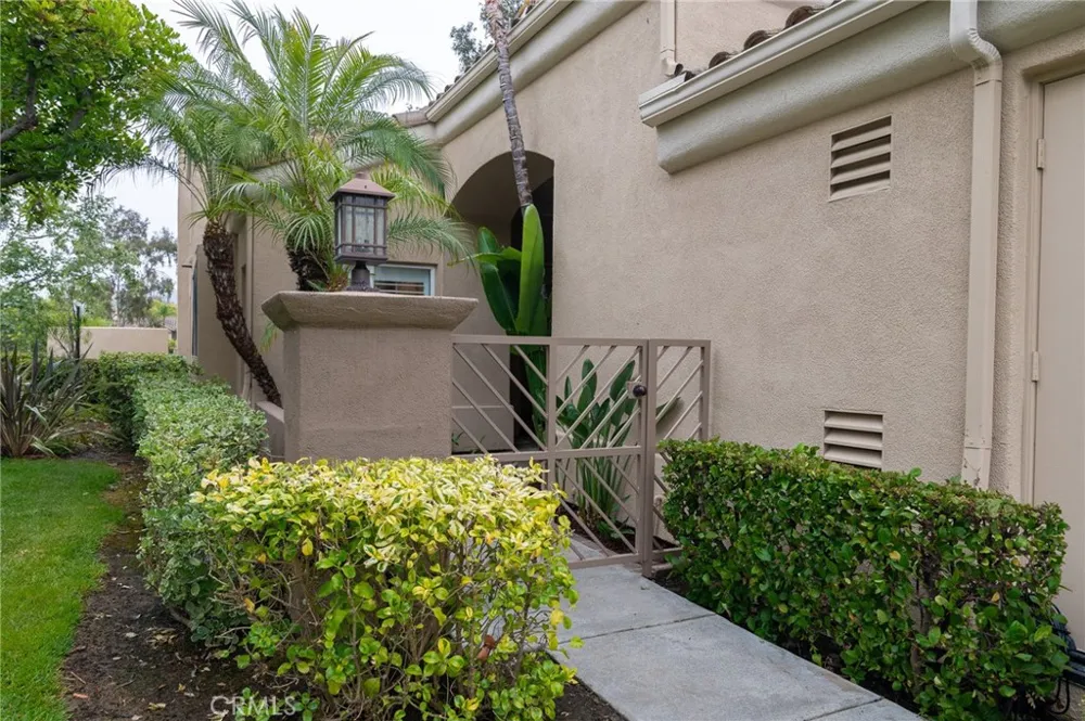 12 Via Empanada Rancho Santa Margarita, CA 92688