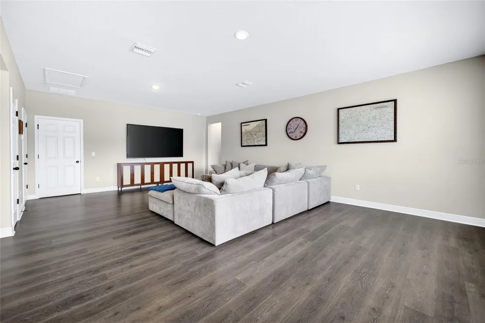 12862 CARMELA CIRCLE W San Antonio, FL 33576