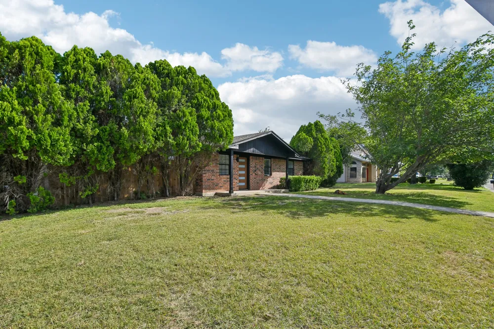 1204 Southwalk Street Georgetown, TX 78626