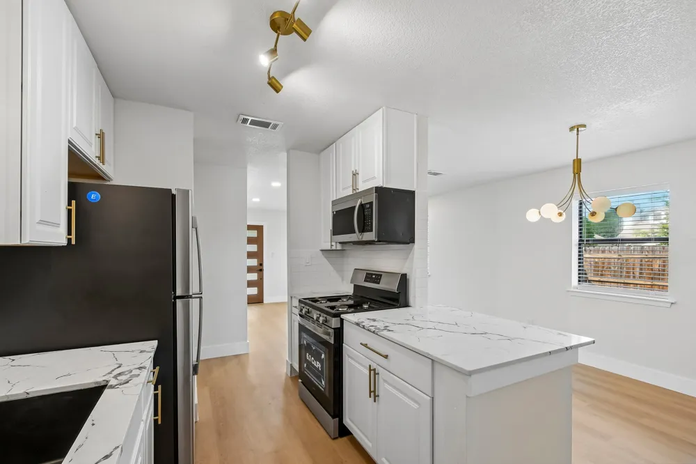 1204 Southwalk Street Georgetown, TX 78626