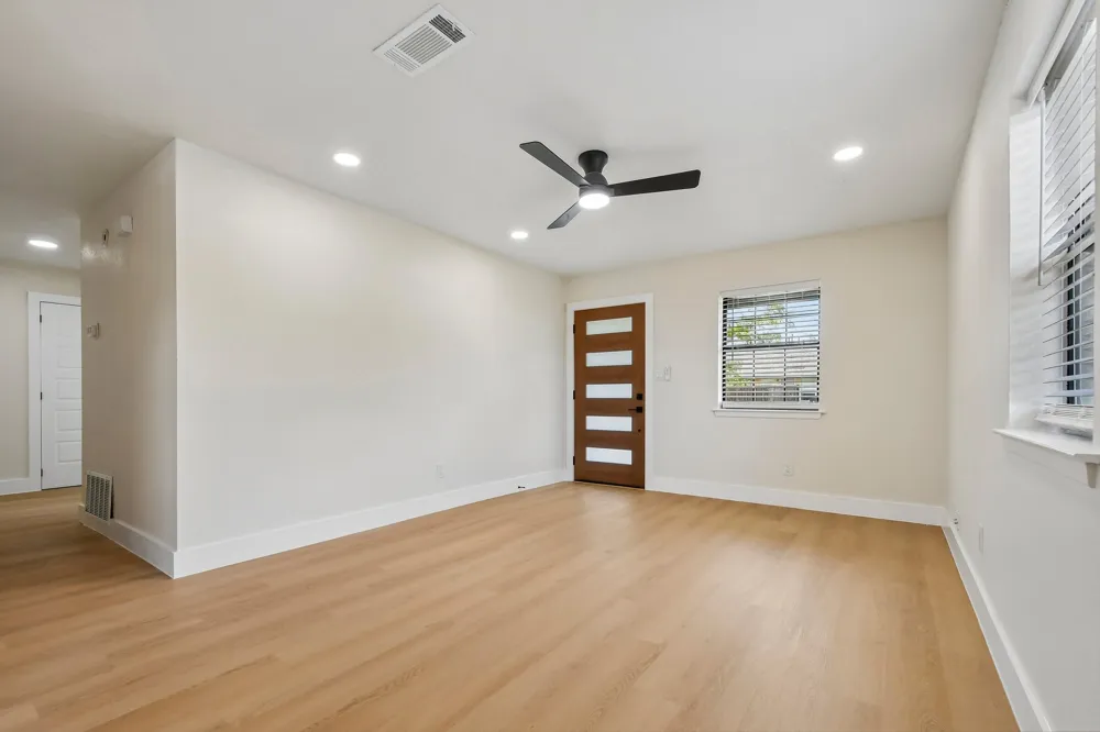 1204 Southwalk Street Georgetown, TX 78626