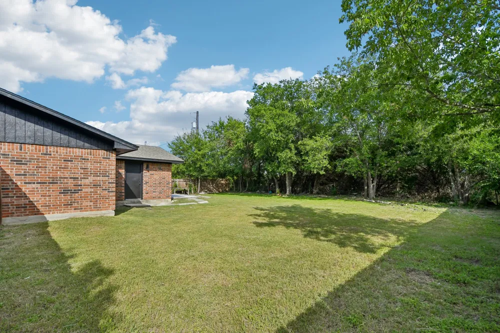 1204 Southwalk Street Georgetown, TX 78626