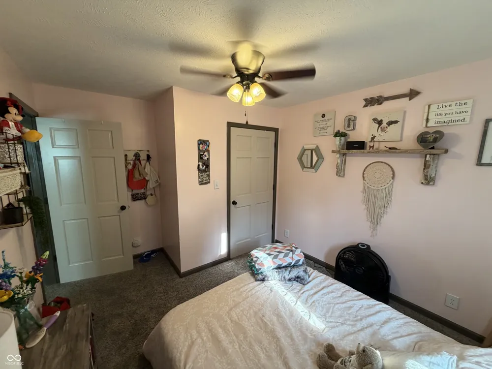 1934 950 W Parker City, IN 47368