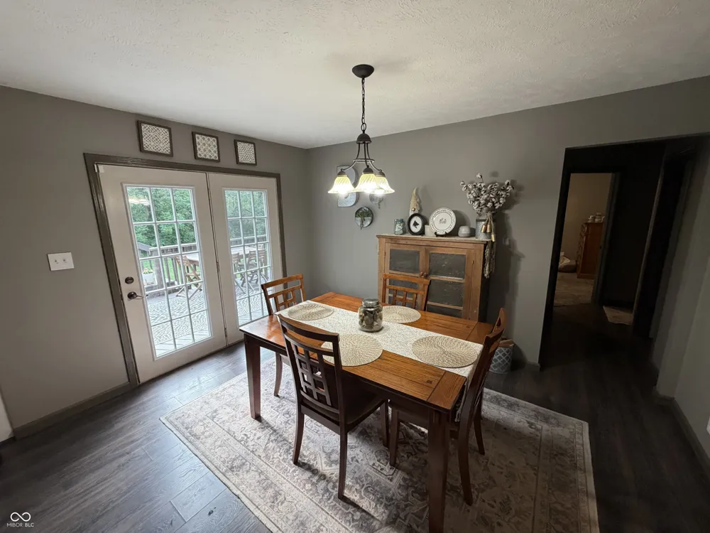 1934 950 W Parker City, IN 47368