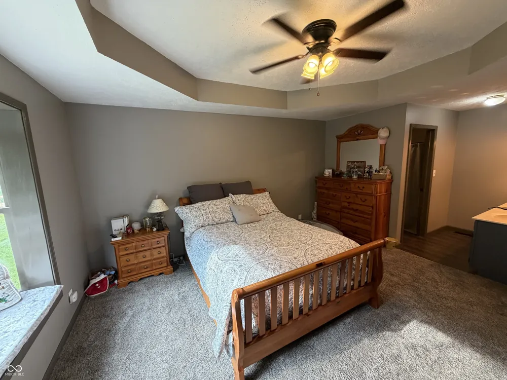 1934 950 W Parker City, IN 47368