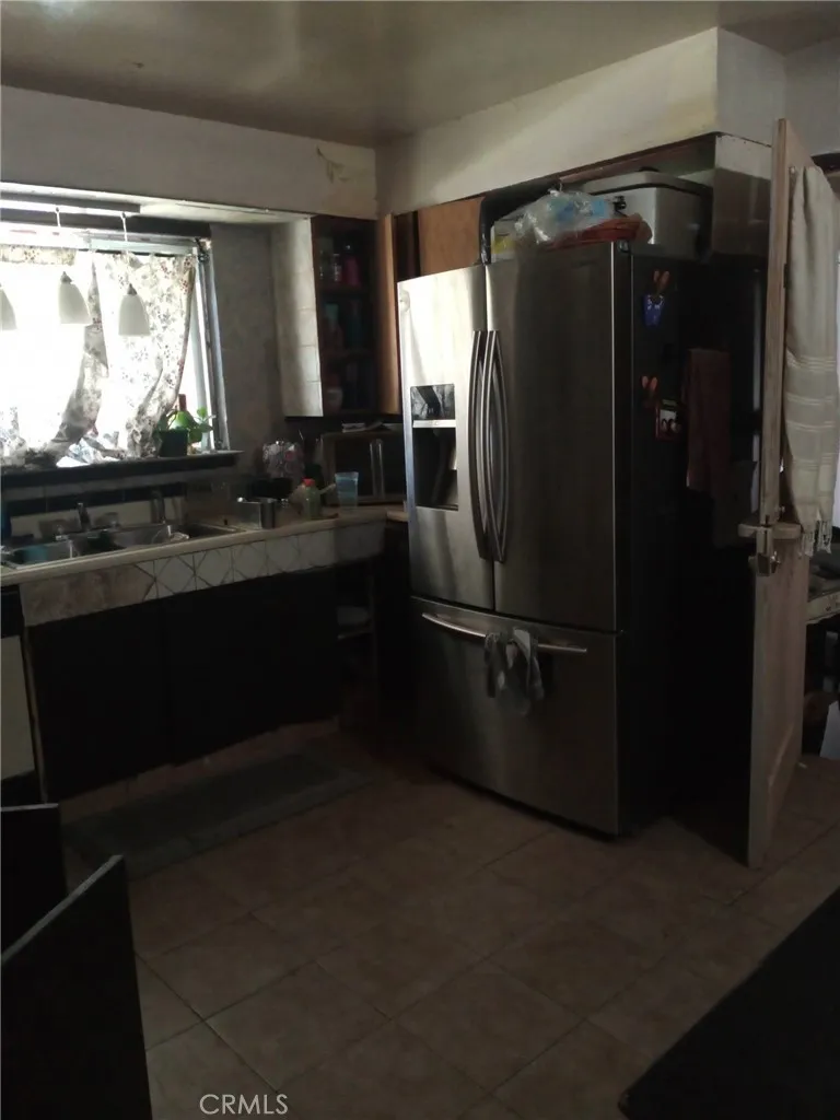 2619 E Buckingham Fresno, CA 93726