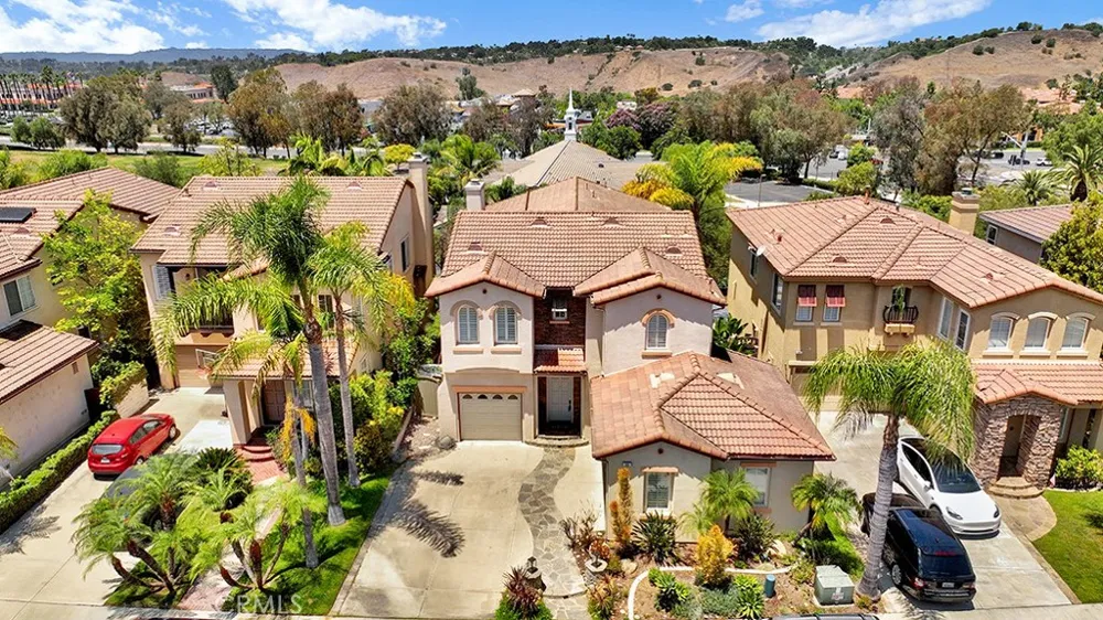 33 Acanthus Rancho Santa Margarita, CA 92688