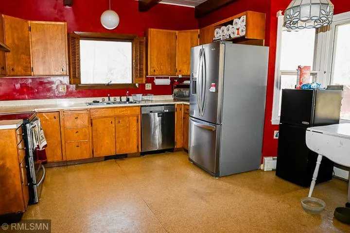 219 W Vermilion Drive Cook, MN 55723