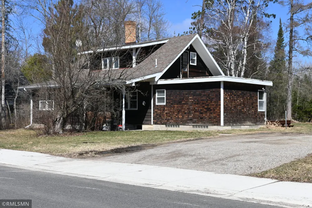 219 W Vermilion Drive Cook, MN 55723