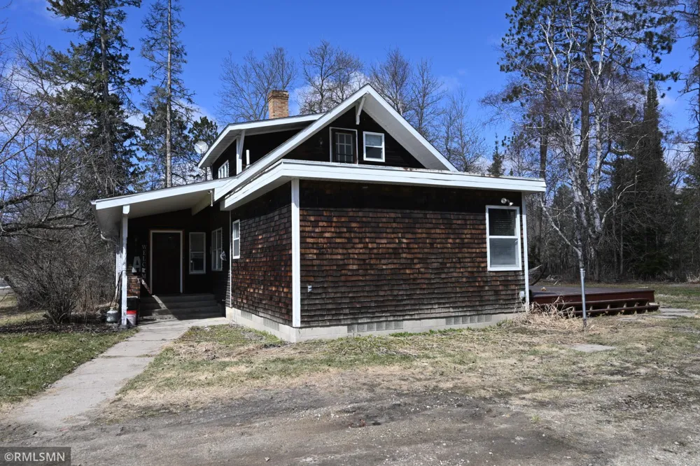 219 W Vermilion Drive Cook, MN 55723