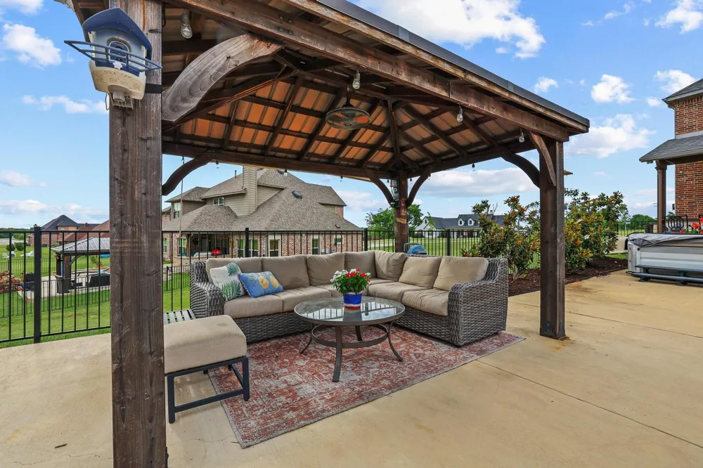 107 Whispering Winds Drive Gunter, TX 75058