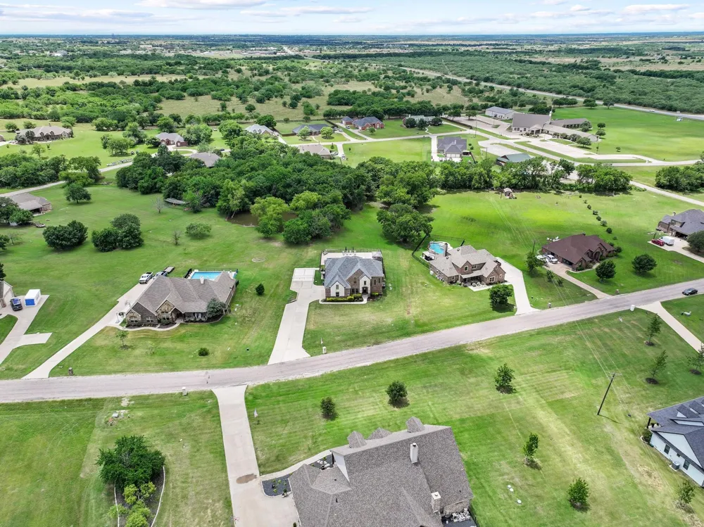 107 Whispering Winds Drive Gunter, TX 75058