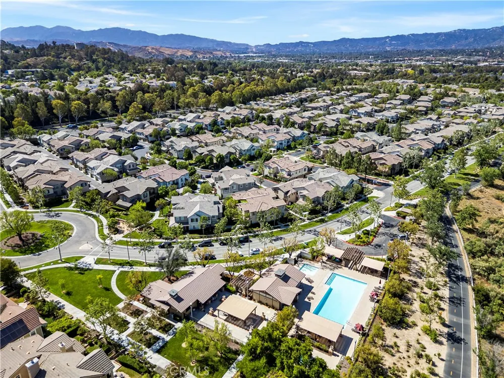27249 Riverview Lane Valencia, CA 91354