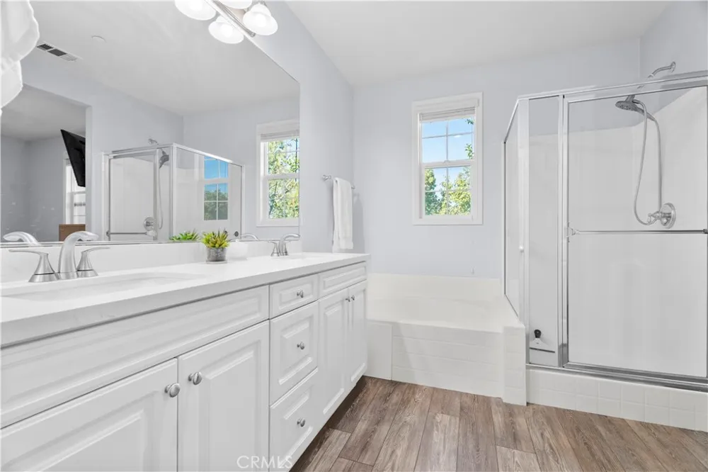 27249 Riverview Lane Valencia, CA 91354