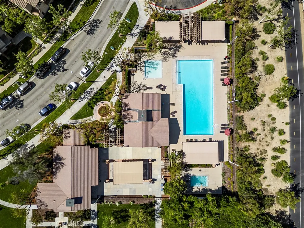 27249 Riverview Lane Valencia, CA 91354