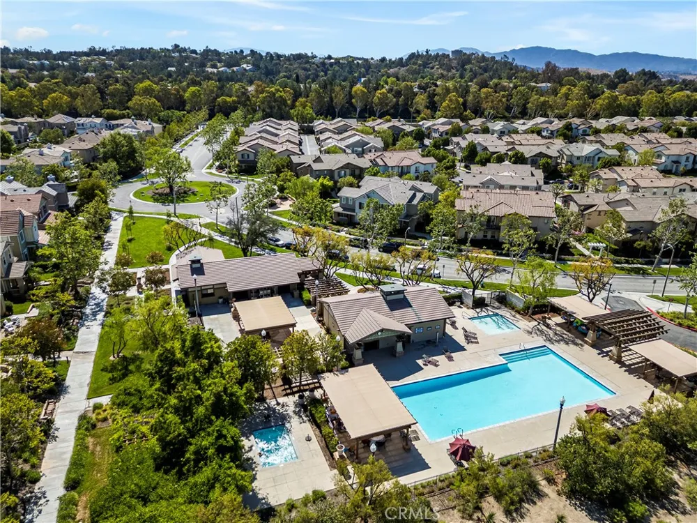 27249 Riverview Lane Valencia, CA 91354