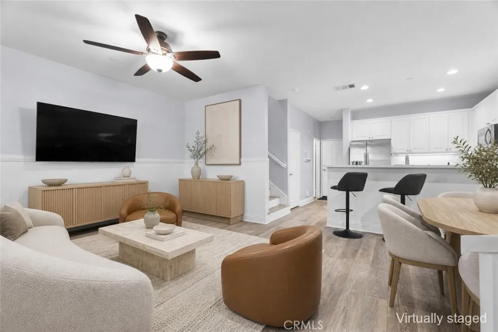 27249 Riverview Lane Valencia, CA 91354